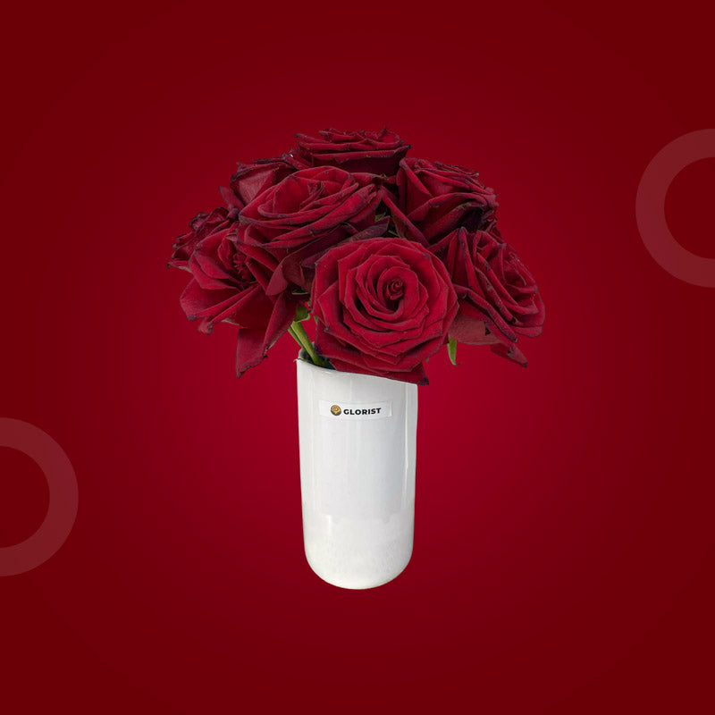 Miraculous Fresh Flower Vase with twelve red Ecuadorian roses in a clear white vase